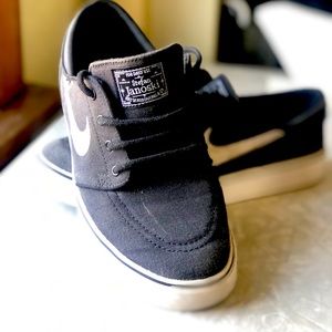 Nike Stefan Janoski Cnvs Zoom SB Black White Skateboard Shoes